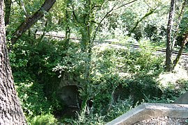 pont sur l'affluent en rive droite du Merlançon, Valdonne, Peypin