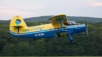 English: Donau Air Service Antonov An-2 (reg. D-FKME, cn 17805, built in 1957). Deutsch: Donau Air Service Antonov An-2 (Reg. D-FKME, cn 17805, Baujahr 1957).