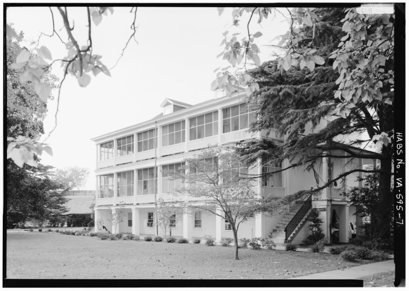 File:BERNARD ROAD, GENERAL VIEW OF QUARTERS -37-A and B FROM SOUTHEAST - Fort Monroe, Hampton, Hampton, VA HABS VA,28-HAMP,2-7.tif