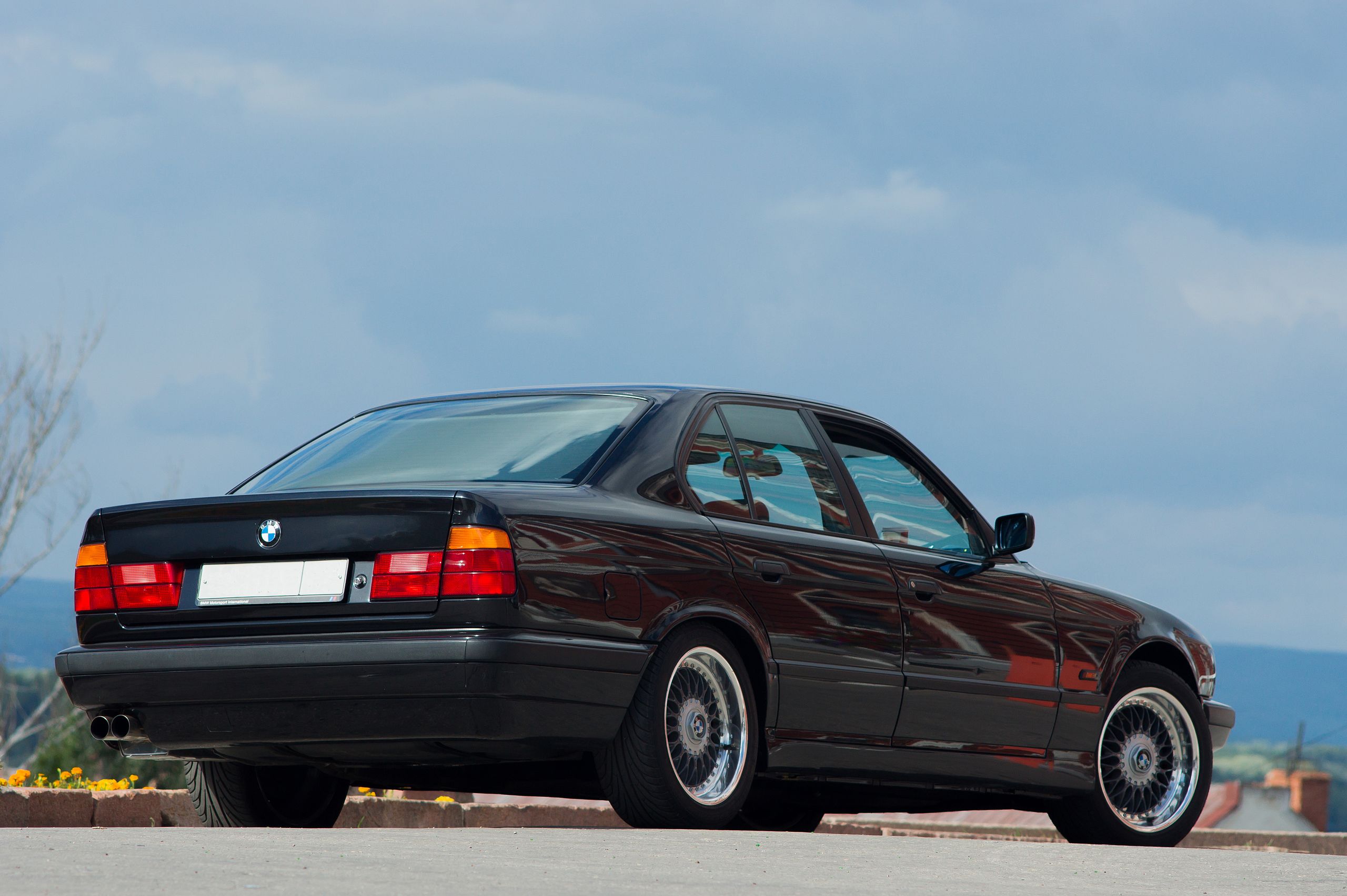 BMW E34 5-series editorial stock image. Image of alley - 64454304