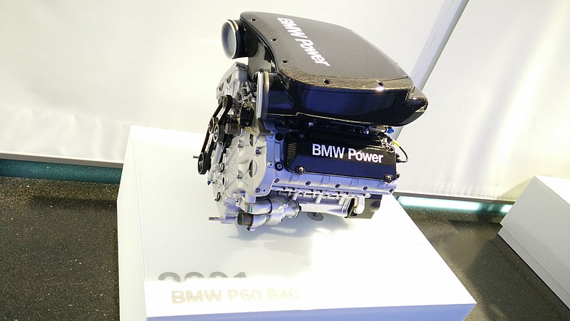 File:BMW Museum IMG 20141113 104622 (15676148557).jpg