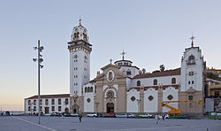 Basílica de Nuestra Señora de la Candelaria, Candelaria, Tenerife, España, 2012-12-12, DD 02.jpg