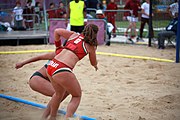 Deutsch: Beachhandball bei den Olympischen Jugendspielen 2018; Tag 5, 10. November 2018; Mädchen, Hauptrunde - Ungarn-Paraguay 2:0 English: Beach handball at the 2018 Summer Youth Olympics at 11 October 2018 – Girls Main Round – Hungary-Paraguay 2:0