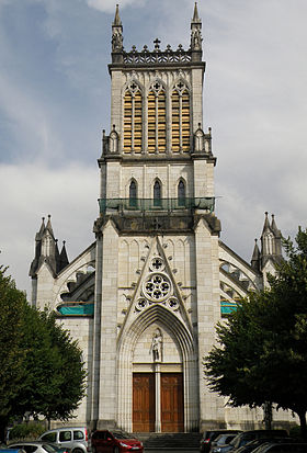 Extérieur de la cathédrale Saint-Jean-Baptiste de Belley.