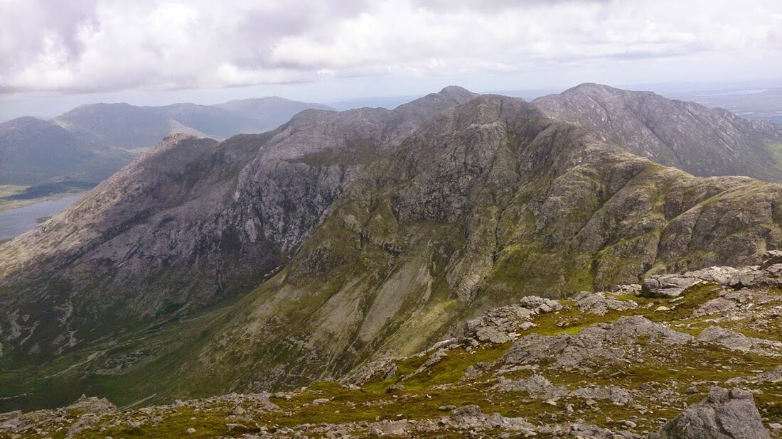 File:Bencollaghduff from Benbaun.jpg