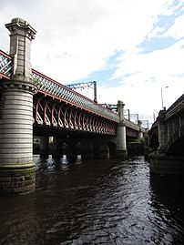 File:Between the bridges, Glasgow - geograph.org.uk - 3073158.jpg