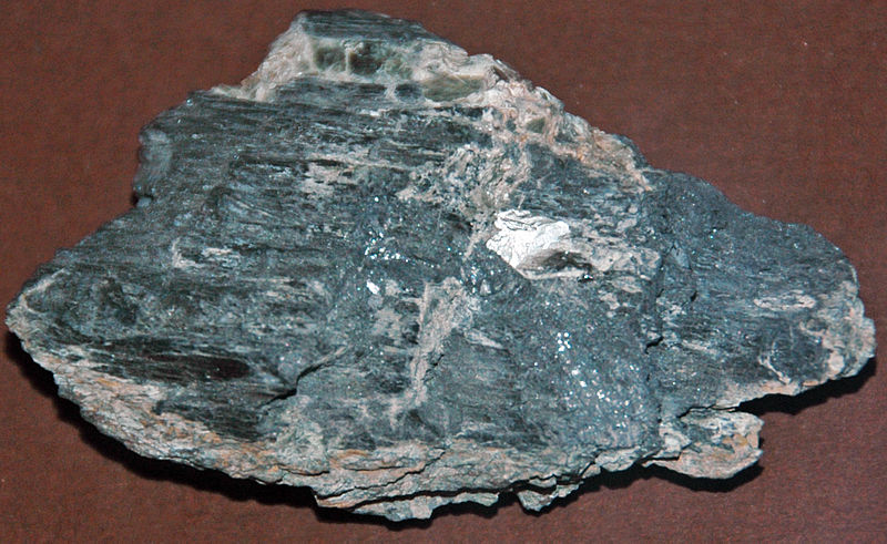 File:Bismuthinite (Colorado, USA) 1 (18744220489).jpg