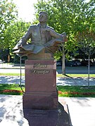 Busto de Gadzhibekov en la ciudad de Novi Sad, en Serbia