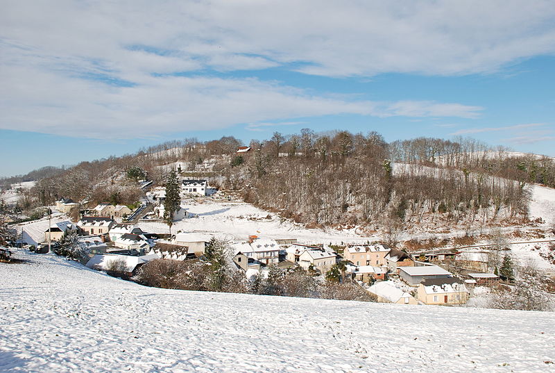 File:Bourréac panorama hiver.JPG