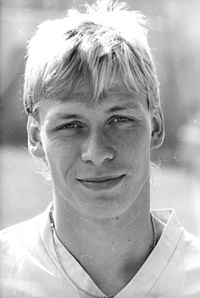 Bundesarchiv Bild 183-1990-0823-307، Chemnitz FC، Sven Köhler.jpg