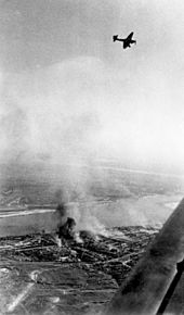 Junkers Ju 87 Stuka dive bombers above the burning city Bundesarchiv Bild 183-J20286, Russland, Kampf um Stalingrad, Luftangriff.jpg