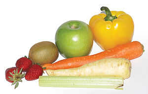 CSIRO ScienceImage 10461 A selection of fruit and vegetables.jpg