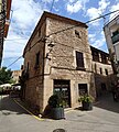 Casa al carrer del Riu, 3 (Sant Pere Pescador)