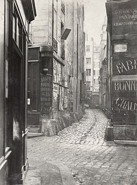 Impasse des Bourdonnais vers 1853, vue depuis la rue de la Limace (cliché de Charles Marville).