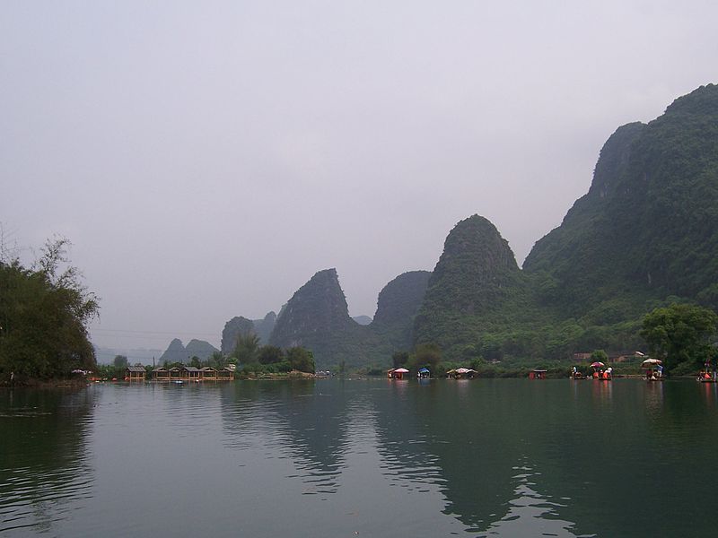 File:China - Yangshuo 13 - picturesque river (140904137).jpg