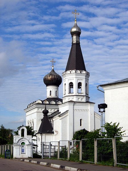 File:Church of Saint Tikhon of Zadonsk (Klin) 1.jpg