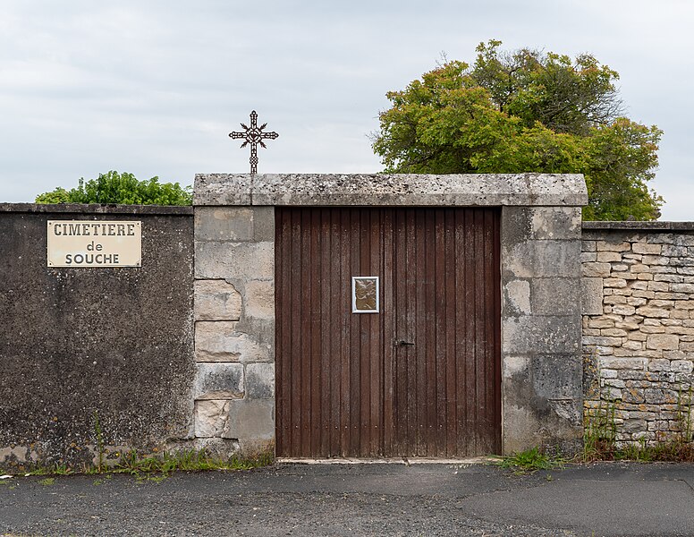 File:Cimetière de Souché, Niort.jpg