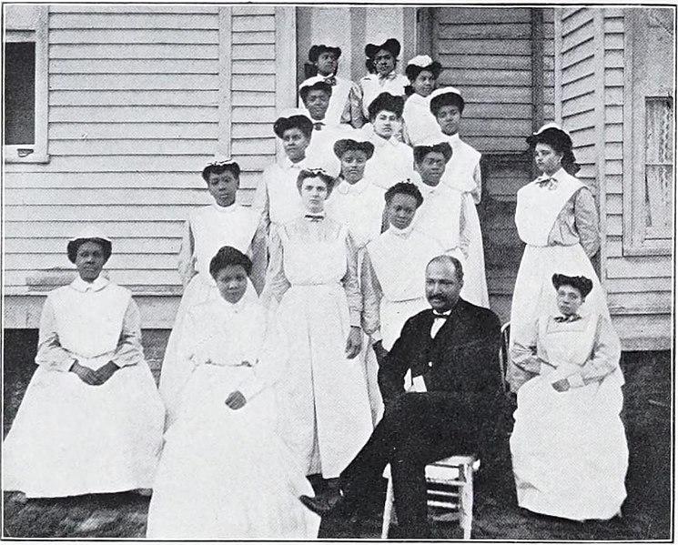 File:Class in Nurse Training, Alcorn College.jpg