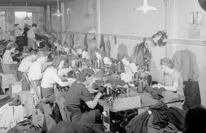 File:Commercial. Clothing Factory. St. Hubert street, Montreal. Maurice Laniel BAnQ P48S1P06570.jpg