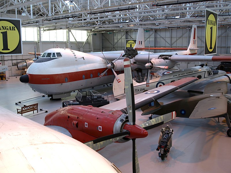 File:CosfordHangar1.JPG