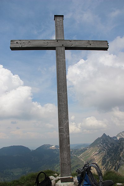 File:Cross on the Dent de Jaman - panoramio.jpg