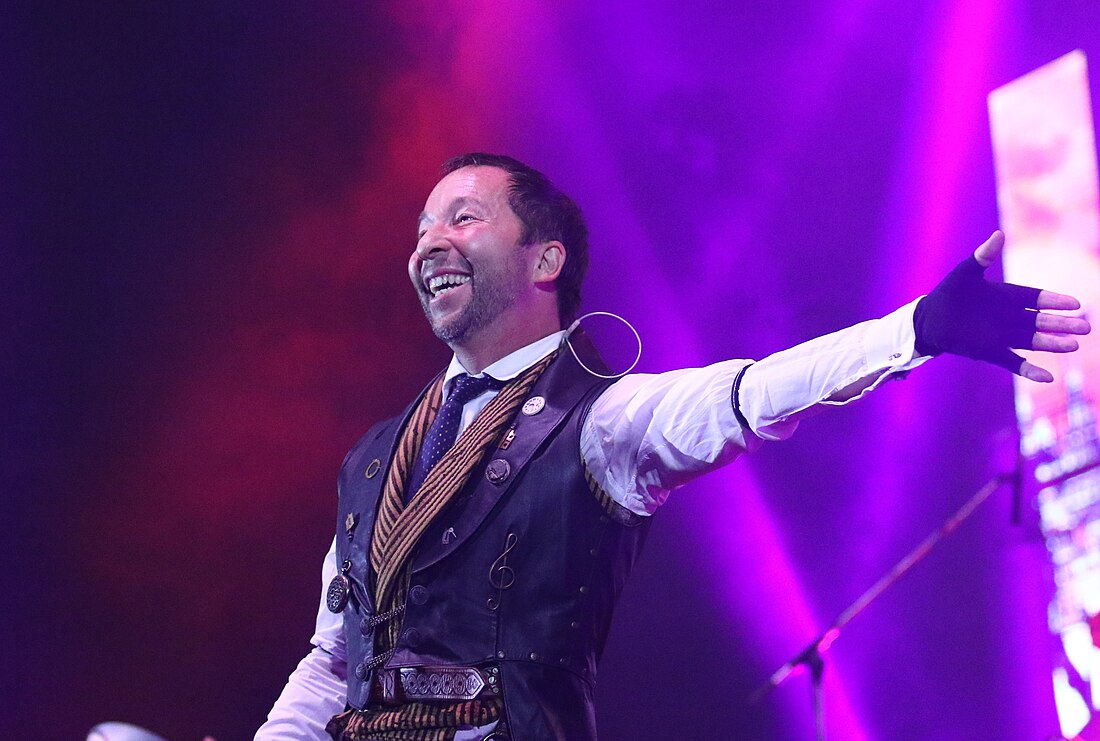 DJ BoBo