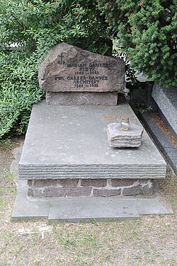 Het graf van Maryan Danysh op de militaire begraafplaats van Warschau