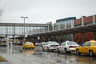 <span class="mw-page-title-main">Des Moines International Airport</span> Airport in Des Moines, Iowa, United States