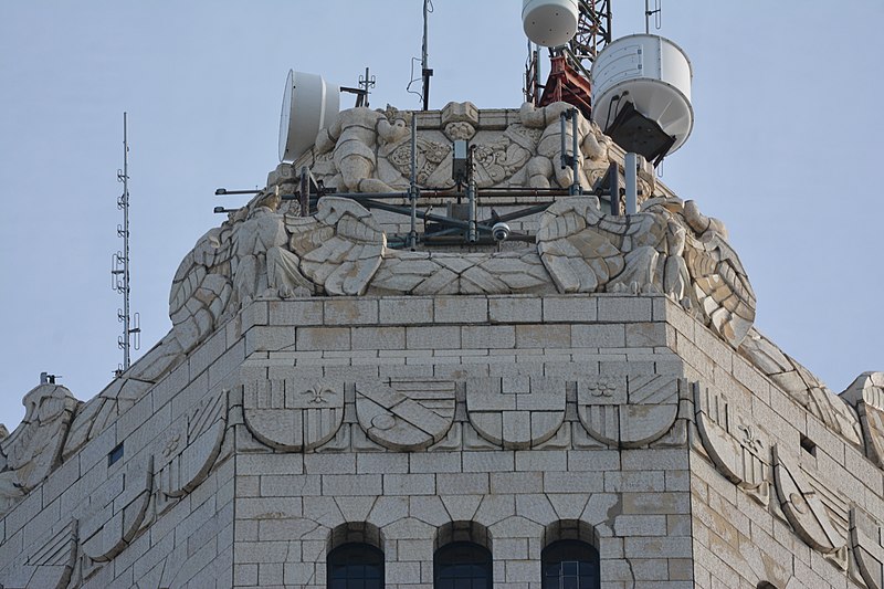 File:Details of the LeVeque Tower in Columbus, OH, US (10).jpg