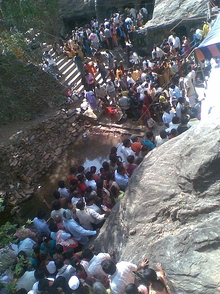 File:Devotees at Bhairava Kona.jpg