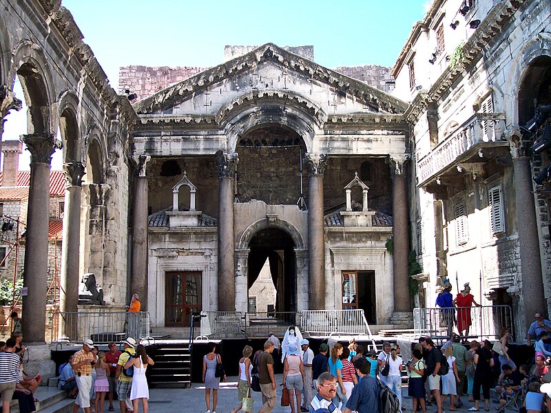 File:Diocletians mausoleum-Split.jpg