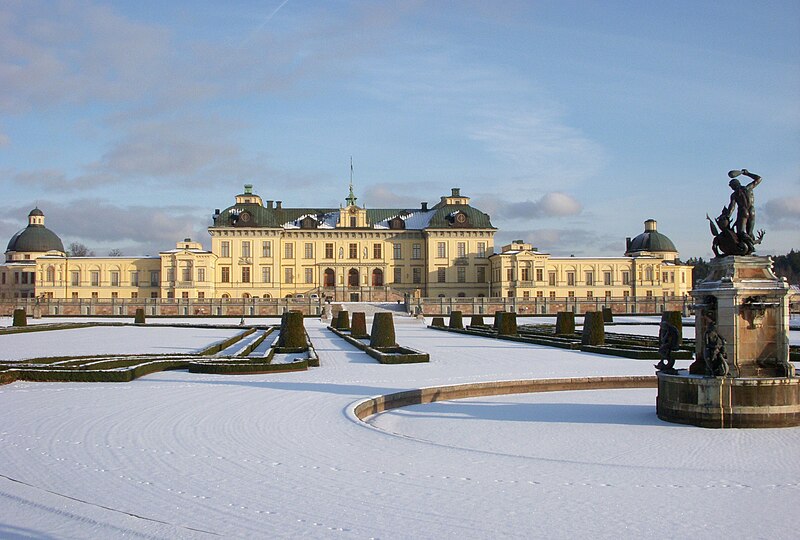 File:Drottningholms slott vinter 2012aaa.jpg