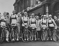 Dutch team at the start in Paris, 1950 Tour de France.jpg