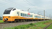 羽越本線を走行する特急「いなほ」E653系 東酒田駅付近