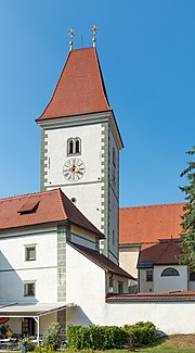 Thumbnail for File:Eberndorf Stiftskirche Mariä Himmelfahrt Turm 28082018 4324.jpg