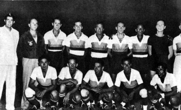 The Ecuador squad that participated at the 1942 South American Championship