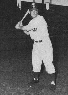 Ed Kearse - 1947 Smith's Oakland Oaks.jpg