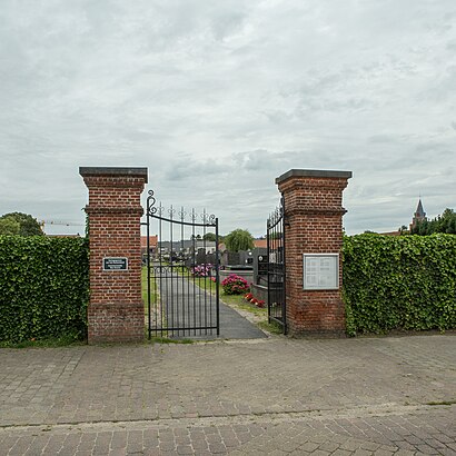 Hoe gaan naar Eernegem Communal Cemetery met het openbaar vervoer - Over de plek