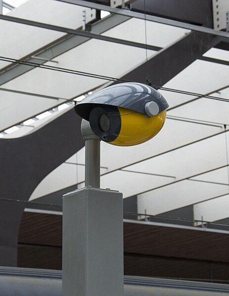 File:Eggshaped security camera at Rotterdam Central station.jpg