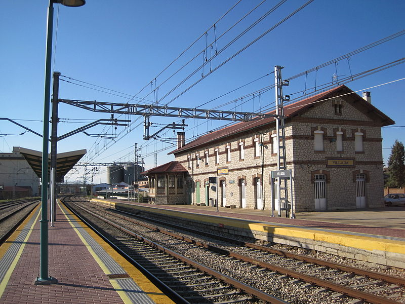 File:Estación de Villada.jpg