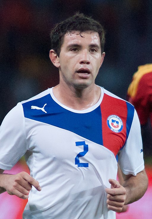 Eugenio Mena - Spain vs. Chile, 10th September 2013 (cropped)