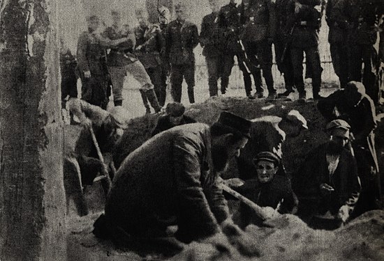 Execution of Jews in German-occupied Poland 02.jpg