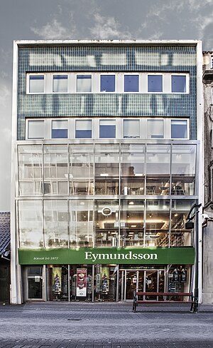 Eymundsson, kitapçı, Reykjavik şehir merkezindeki Austurstæti'de.