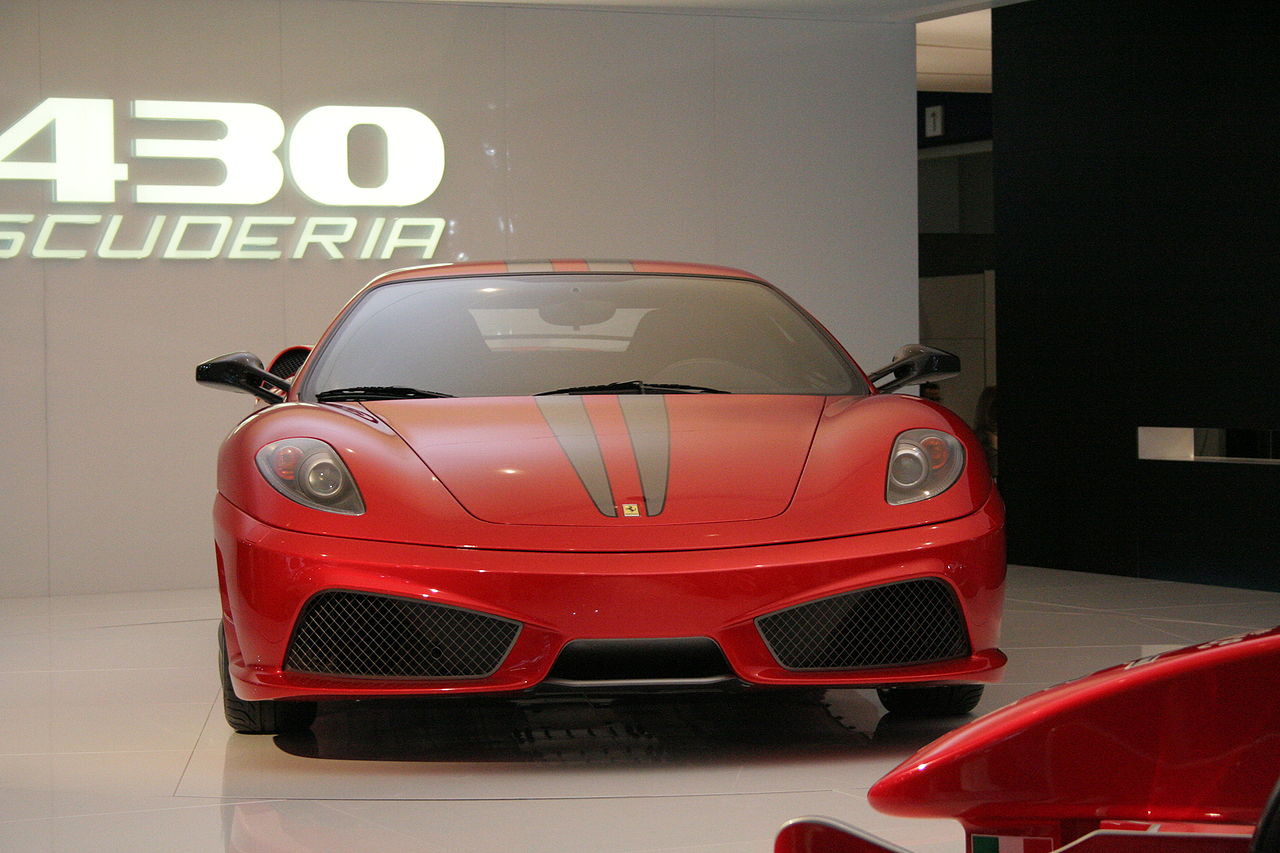 Les nombres en images. - Page 23 1280px-Ferrari_430_Scuderia_red_front