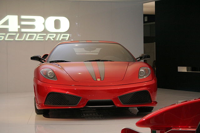 640px-Ferrari_430_Scuderia_red_front.jpeg