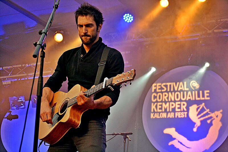 File:Festival de Cornouaille 2015 - Best-noz - 02.JPG