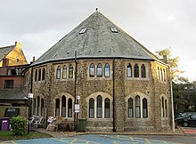 The rearmost section of the mission room is polygonal. Former Godalming Congregational Church, Bridge Road, Godalming (September 2015) (2).JPG