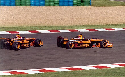 Frentzen devant Bernoldi lors du Grand Prix de France 2002
