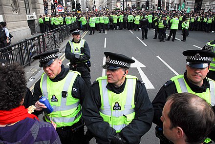 Полиция линия. Roll 20 полиция. 020 Полиция. 79293139851 С полицией. Police line Desk.