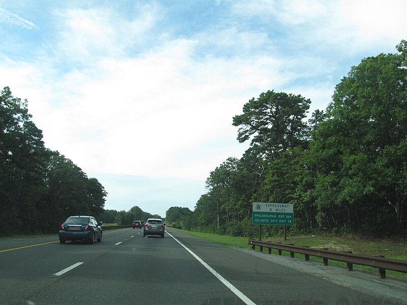 File:Garden State Parkway - New Jersey - 10448981205.jpg